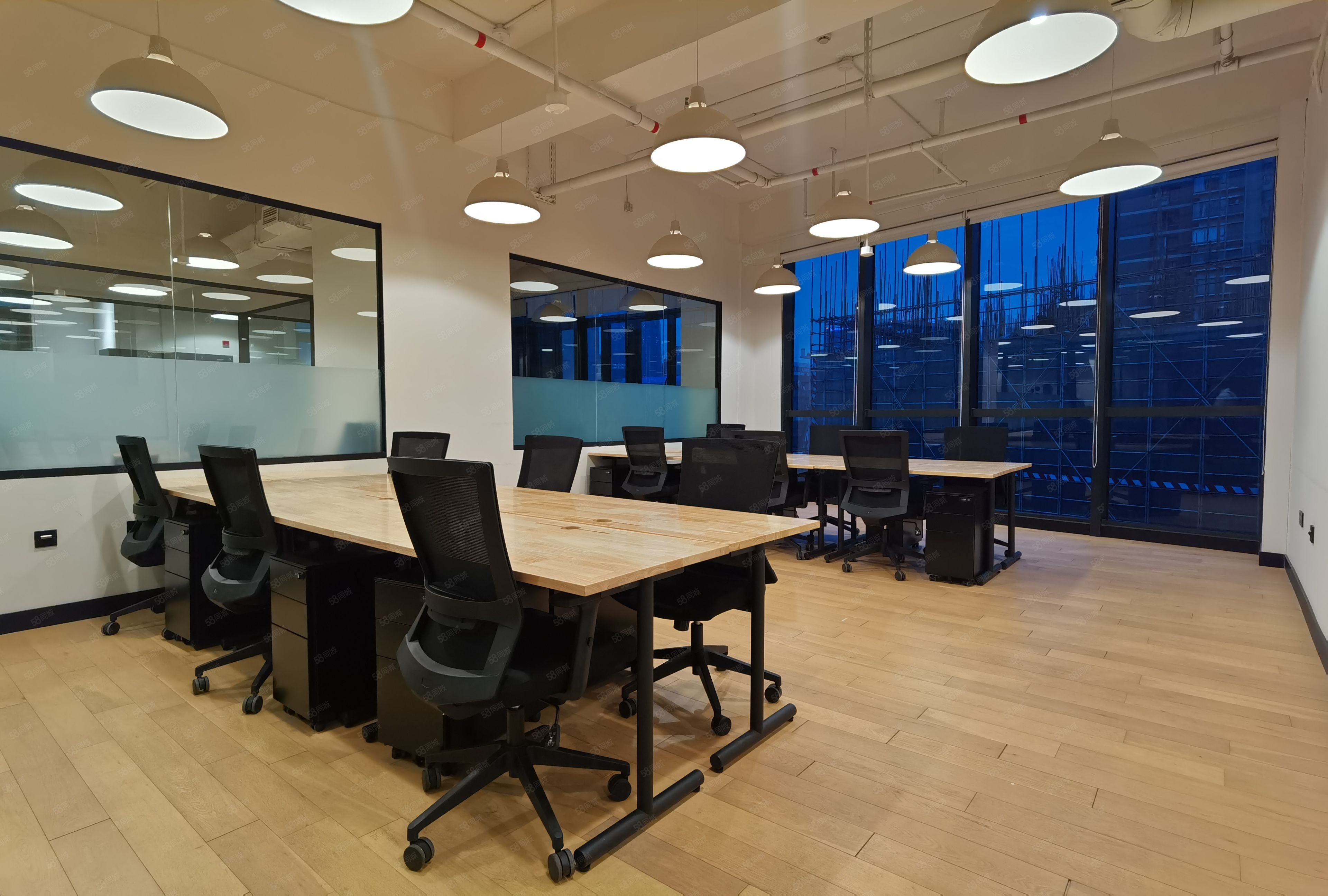 雷格斯无限极大厦独立办公室12人间