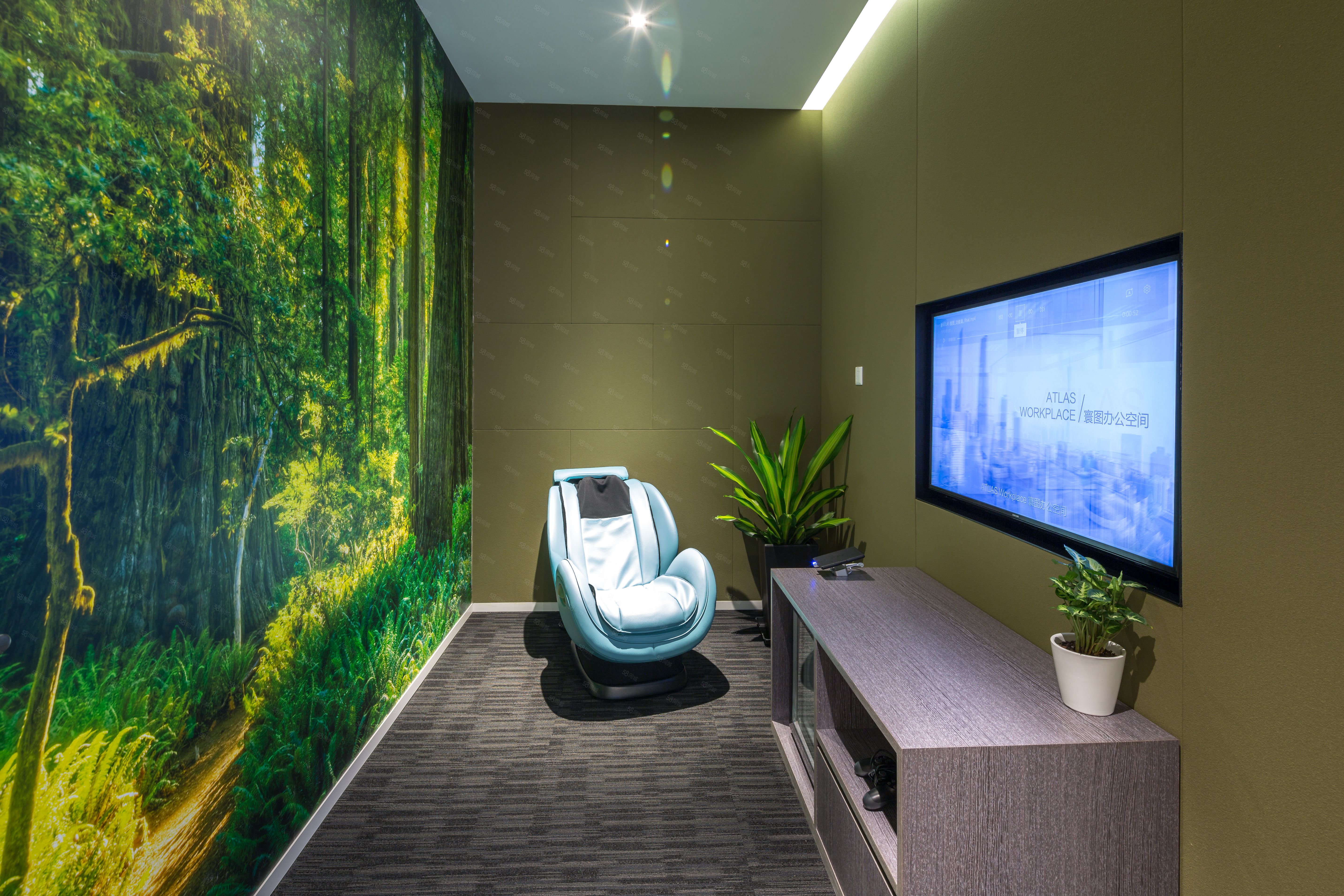 寰图雅居乐国际广场办公独立办公室6人间