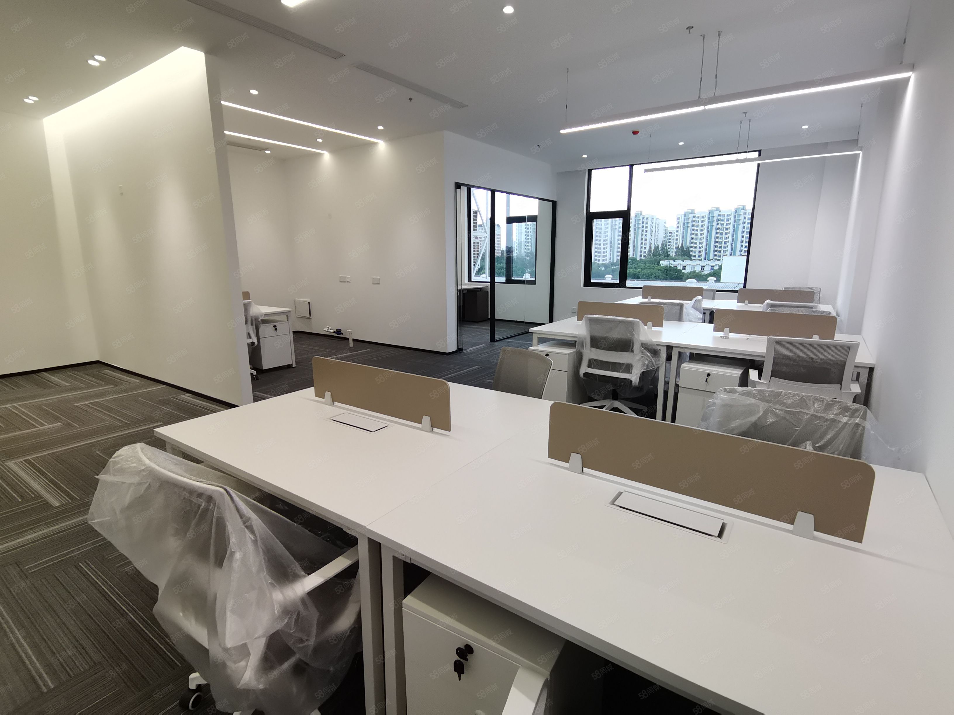 9号线九亭地铁口办公室精装全配业主直租近九里工坊九亭中心现房